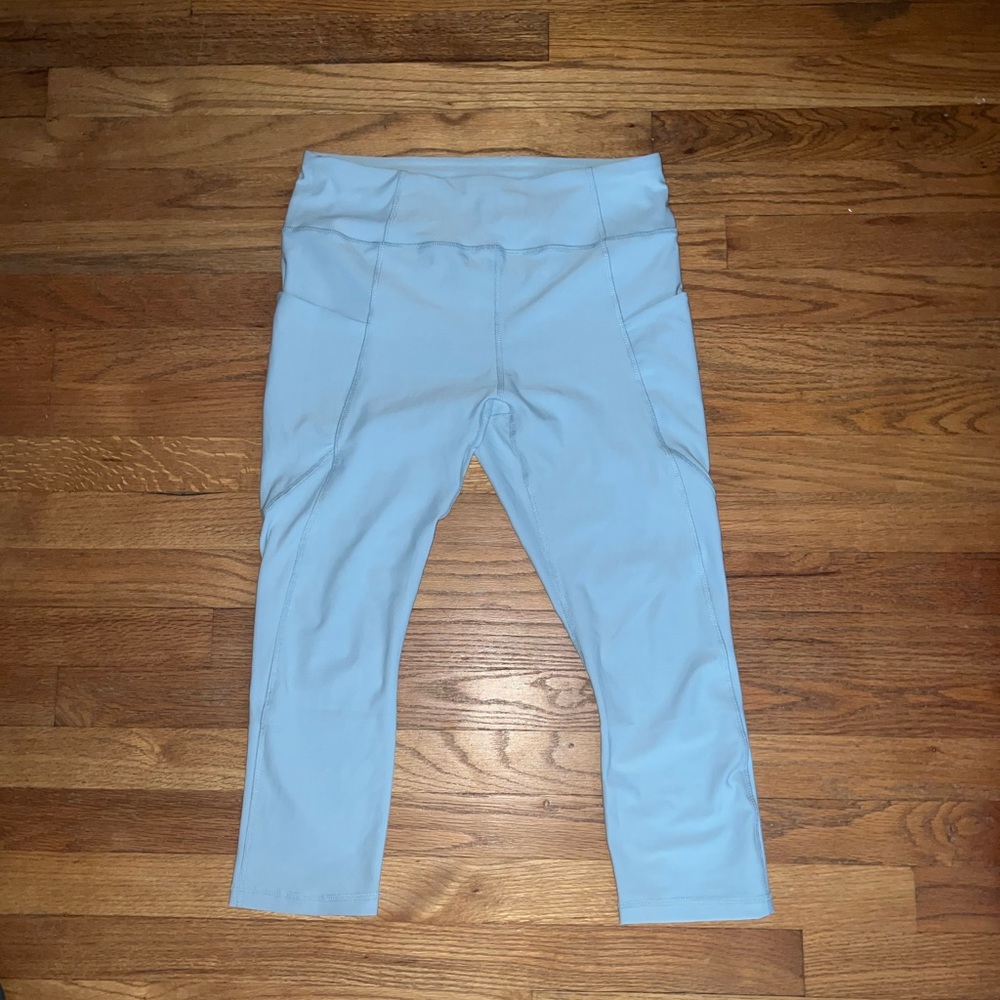 light blue RBX capri leggings